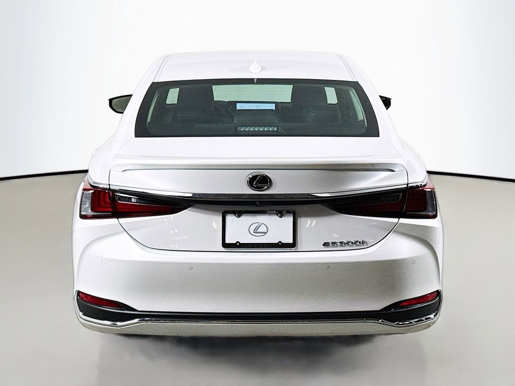 Used 2025 Lexus ES 300h w/ Premium Package image 6