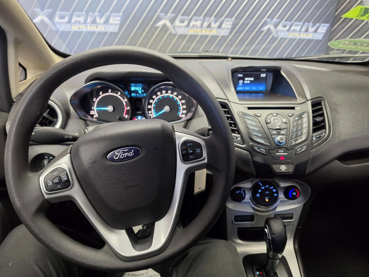 Used 2018 Ford Fiesta SE FWD image 17