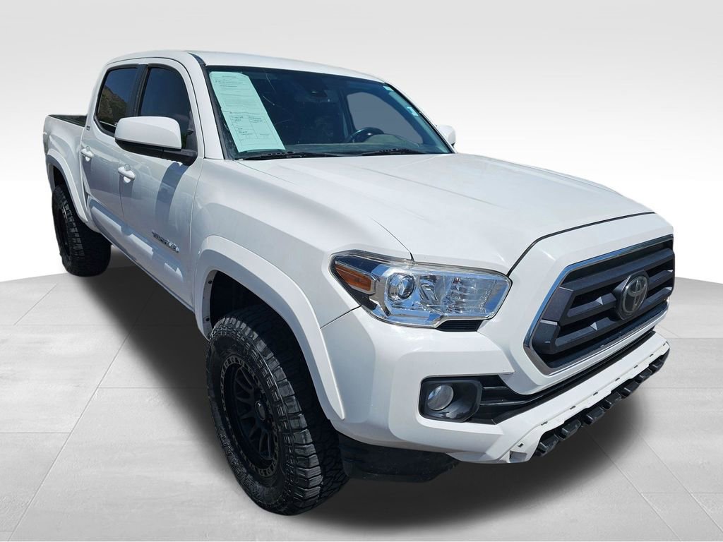 Used 2021 Toyota Tacoma SR5 AWD/4WD image 2