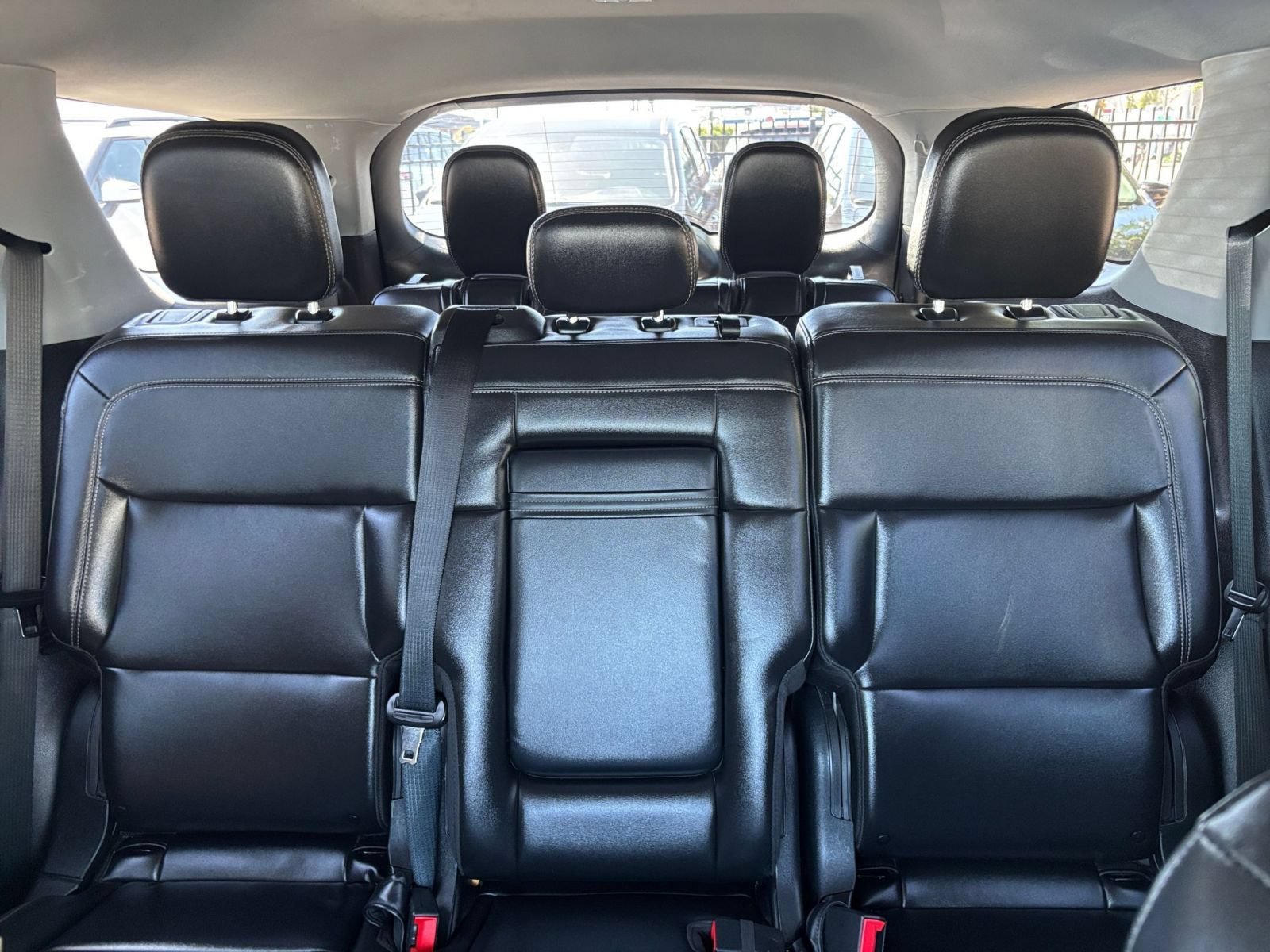 Used 2024 Ford Explorer XLT w/ Equipment Group 202A RWD image 40