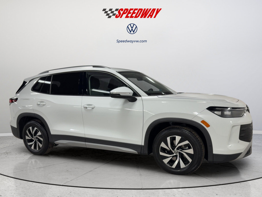 New 2026 Volkswagen Tiguan S FWD image 3