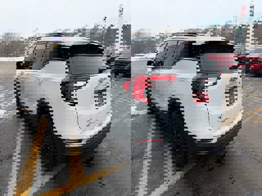 Used 2023 GMC Terrain AT4 image 7