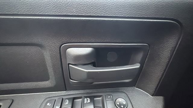 Used 2018 RAM 1500 Express image 10