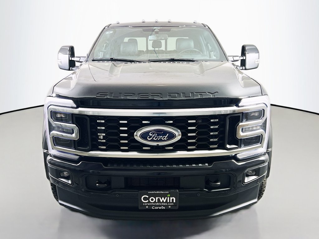 New 2026 Ford F450 Platinum w/ FX4 Off-Road Package AWD/4WD image 4