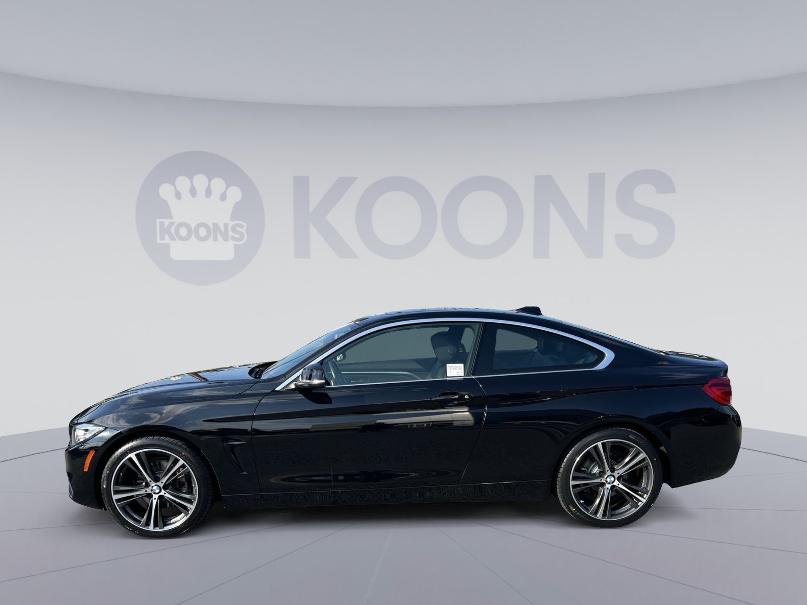 Used 2019 BMW 430i xDrive Coupe w/ Convenience Package AWD/4WD image 2
