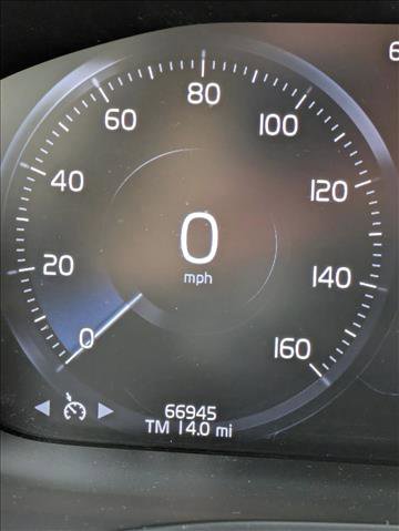 Used 2020 Volvo V60 T5 Cross Country w/ Protection Package Premier image 9