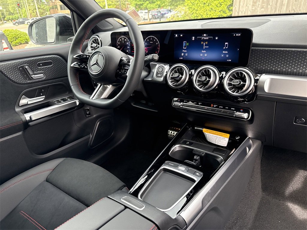 Certified 2025 Mercedes-Benz GLB 250 image 19