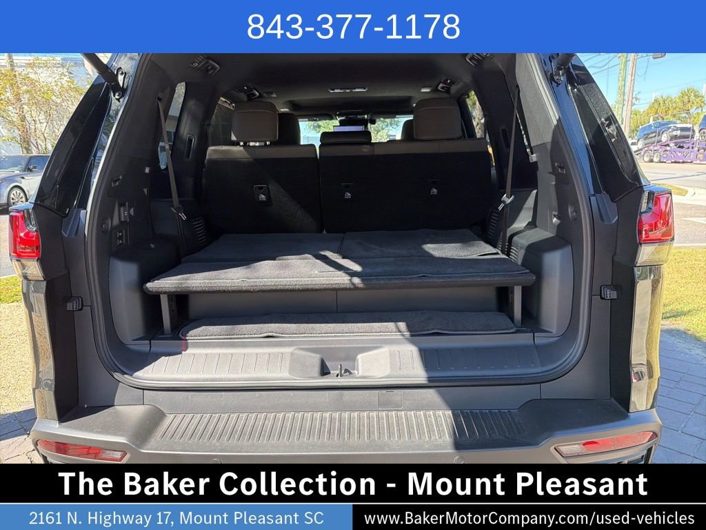 Used 2025 Lexus LX 700h Overtrail w/ Accessory Package (Z1) image 33