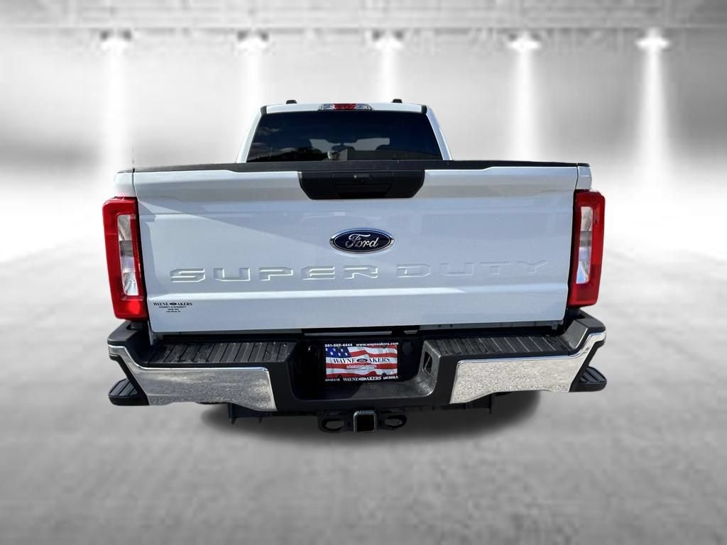 Used 2026 Ford F250 XLT AWD/4WD image 5