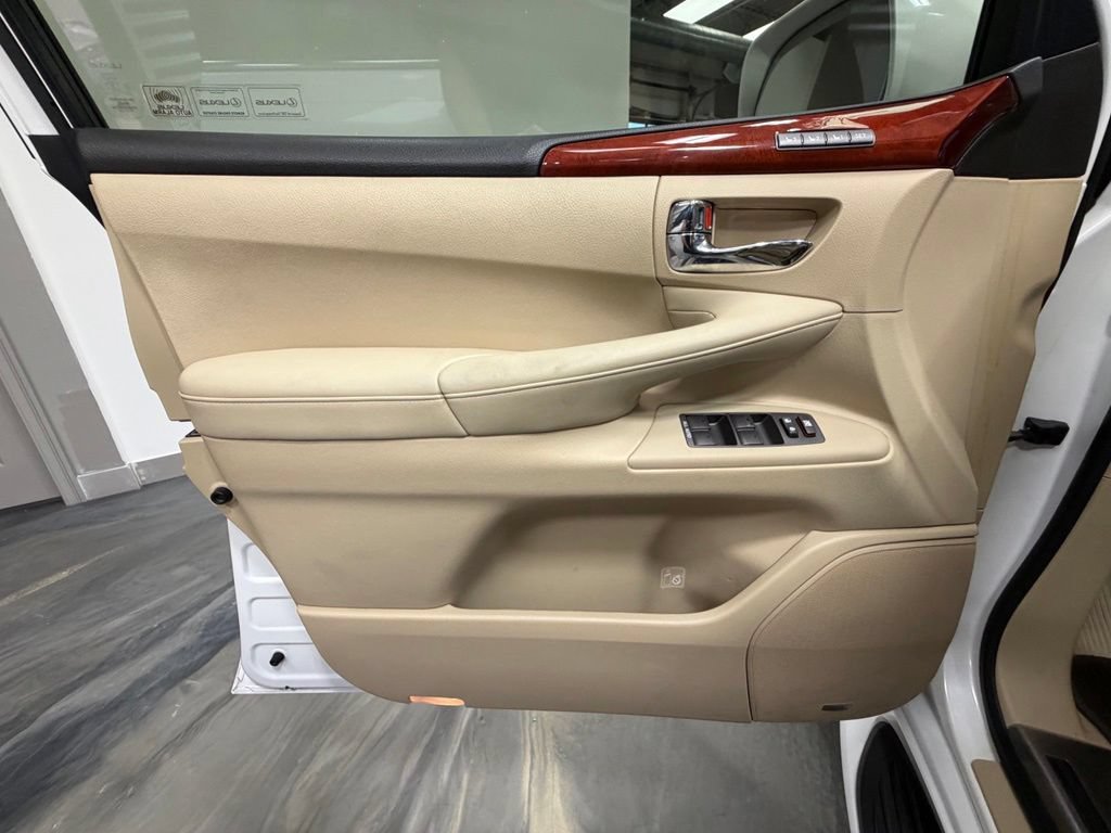 Used 2010 Lexus LX 570 4WD image 64