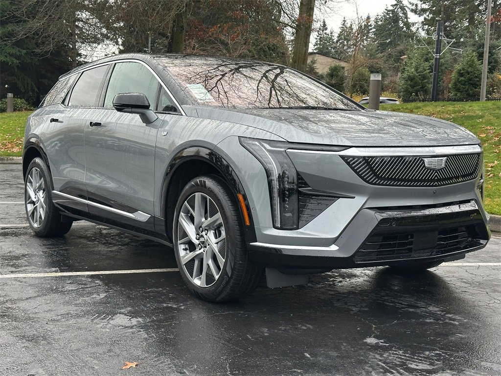 New 2026 Cadillac Optiq Luxury 1 image 7