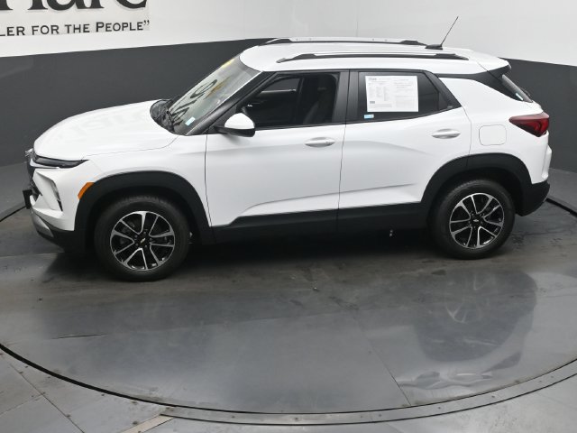 Used 2025 Chevrolet TrailBlazer LT AWD/4WD image 65