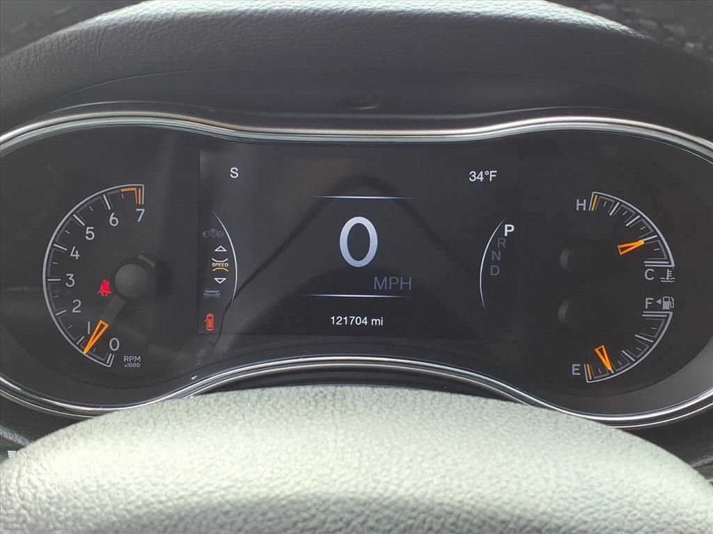 Used 2017 Jeep Grand Cherokee Altitude image 6