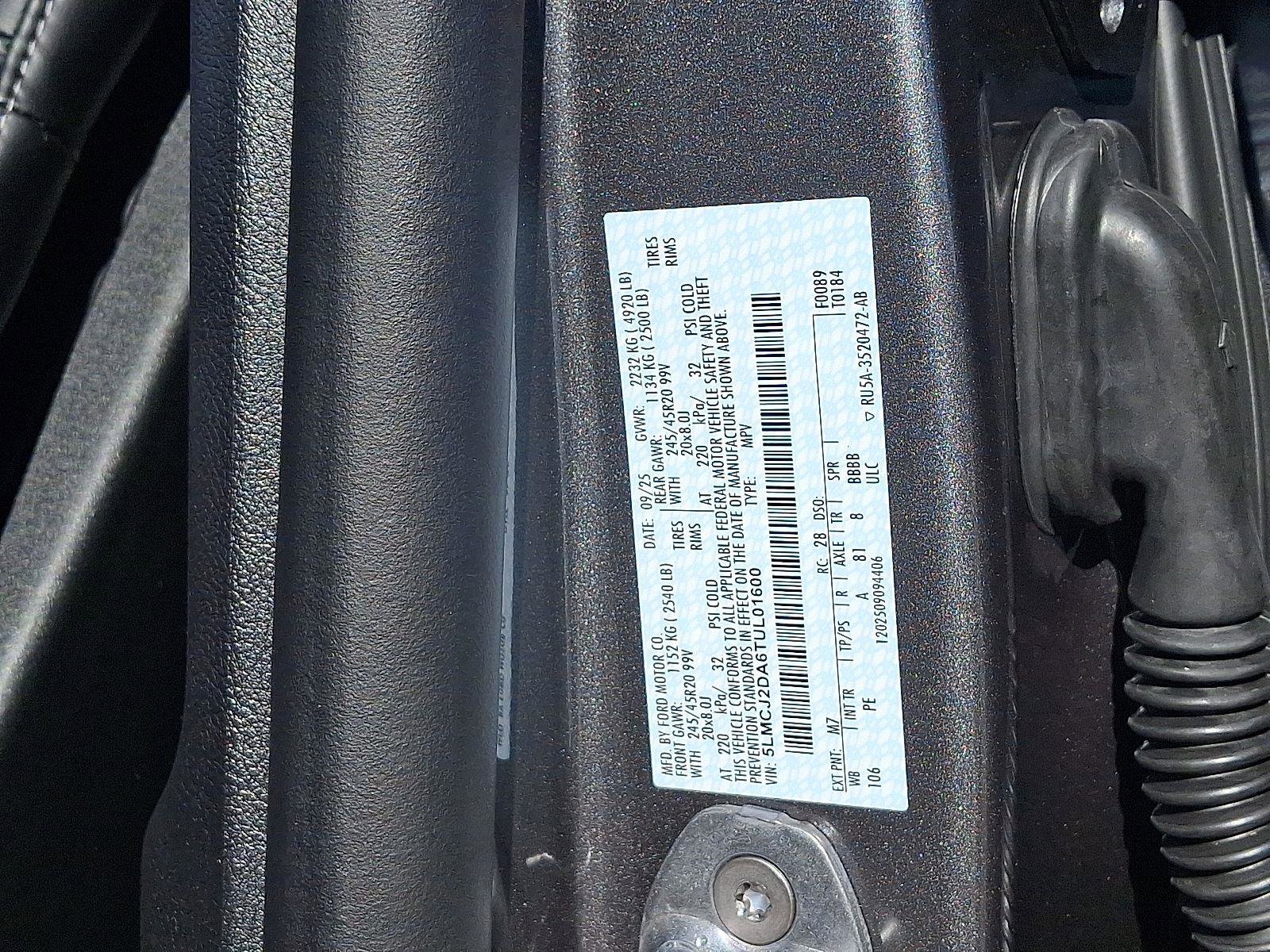 New 2026 Lincoln Corsair Reserve w/ Jet Appearance Package image 15