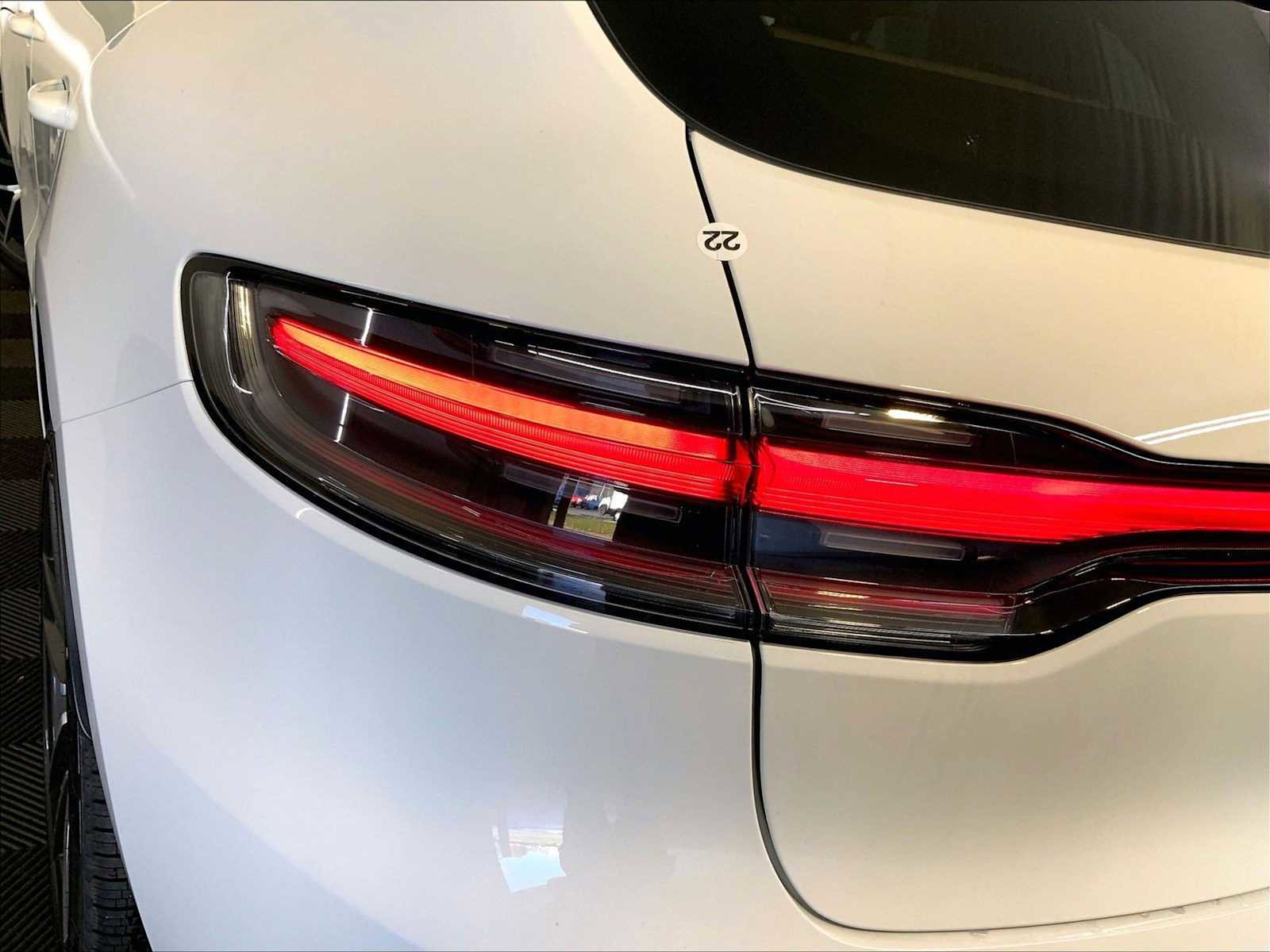 New 2026 Porsche Macan AWD/4WD image 18