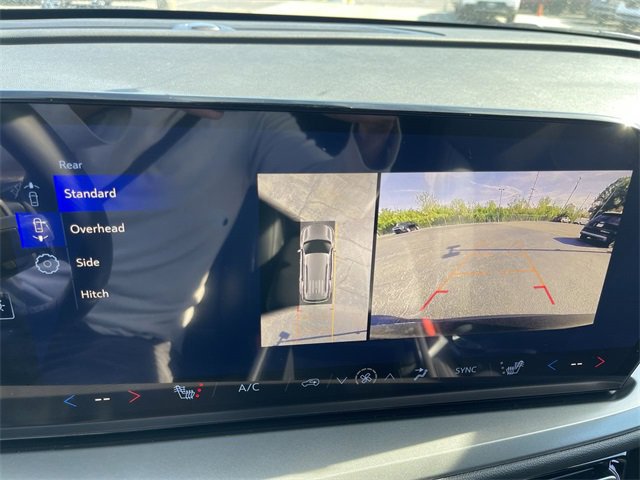 New 2026 Chevrolet Traverse LT w/ Driver Confidence Package image 17