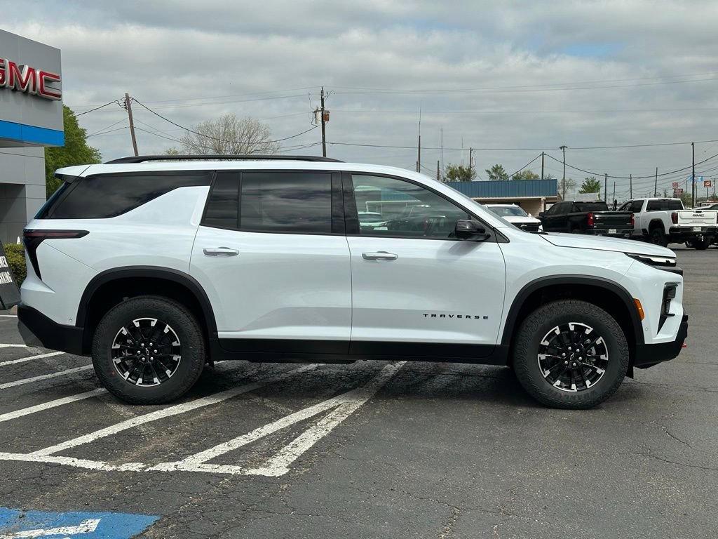New 2026 Chevrolet Traverse Z71 w/ Enhanced Driving Package AWD/4WD image 4