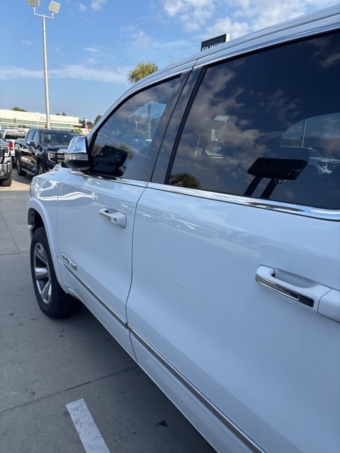 Used 2021 RAM 1500 Limited w/ Body Color Bumper Group image 8