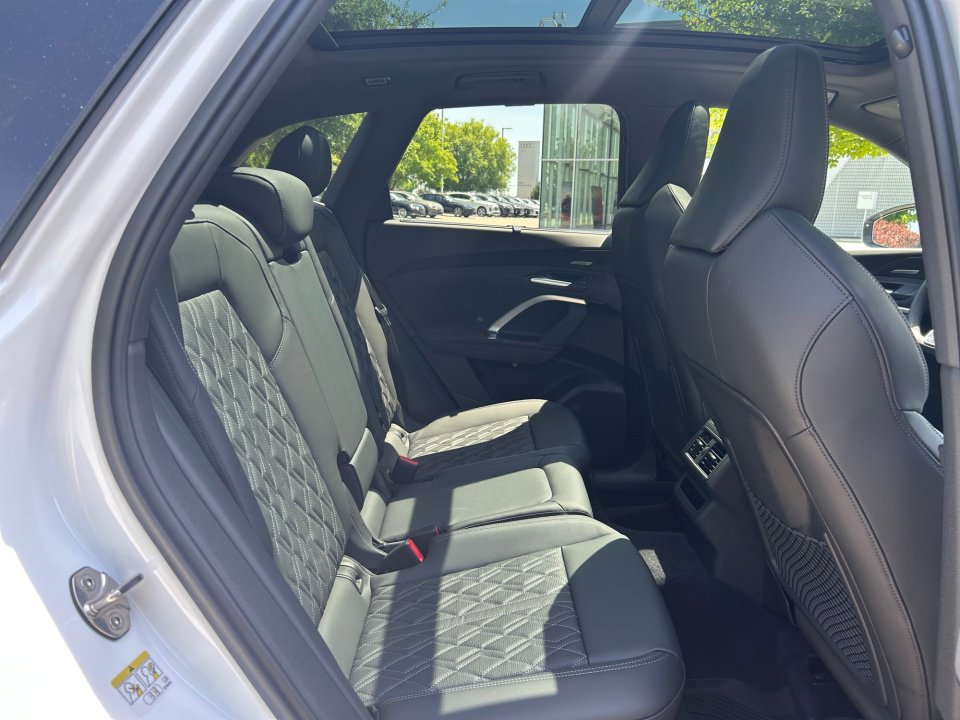 New 2026 Audi SQ5 Premium Plus AWD/4WD image 29