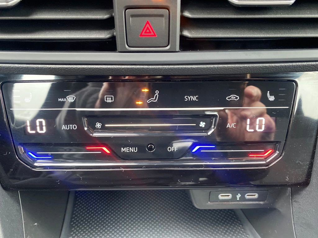 Used 2025 Volkswagen Jetta Sport image 20