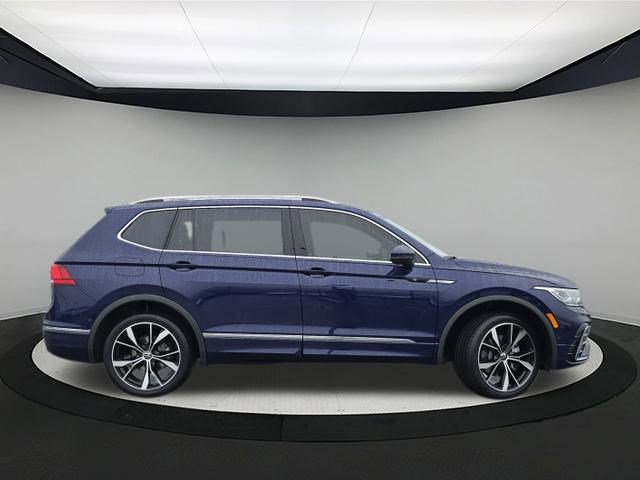 Certified 2022 Volkswagen Tiguan SEL R-Line image 8