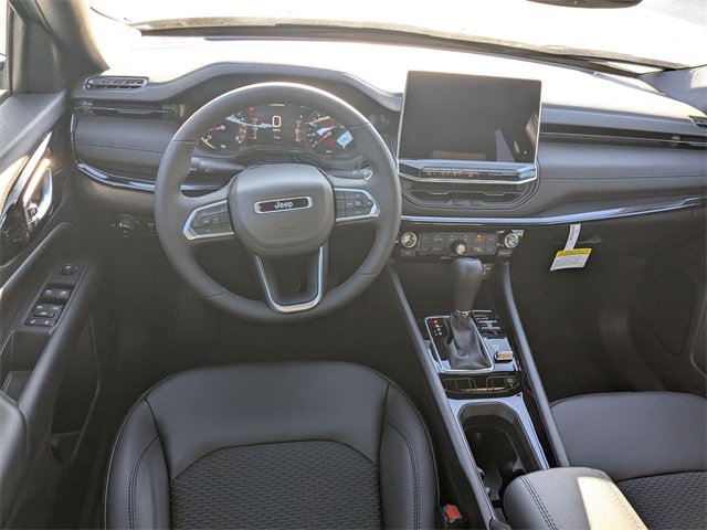 New 2026 Jeep Compass Latitude image 28