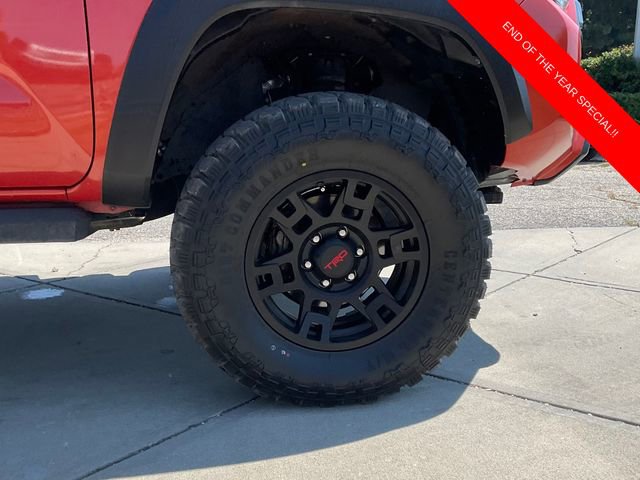Used 2018 Toyota Tacoma TRD Off-Road image 9