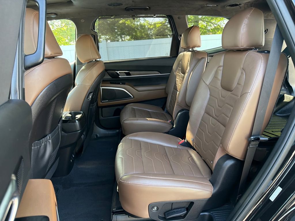 Used 2022 Kia Telluride SX w/ SX Prestige Package AWD/4WD image 32