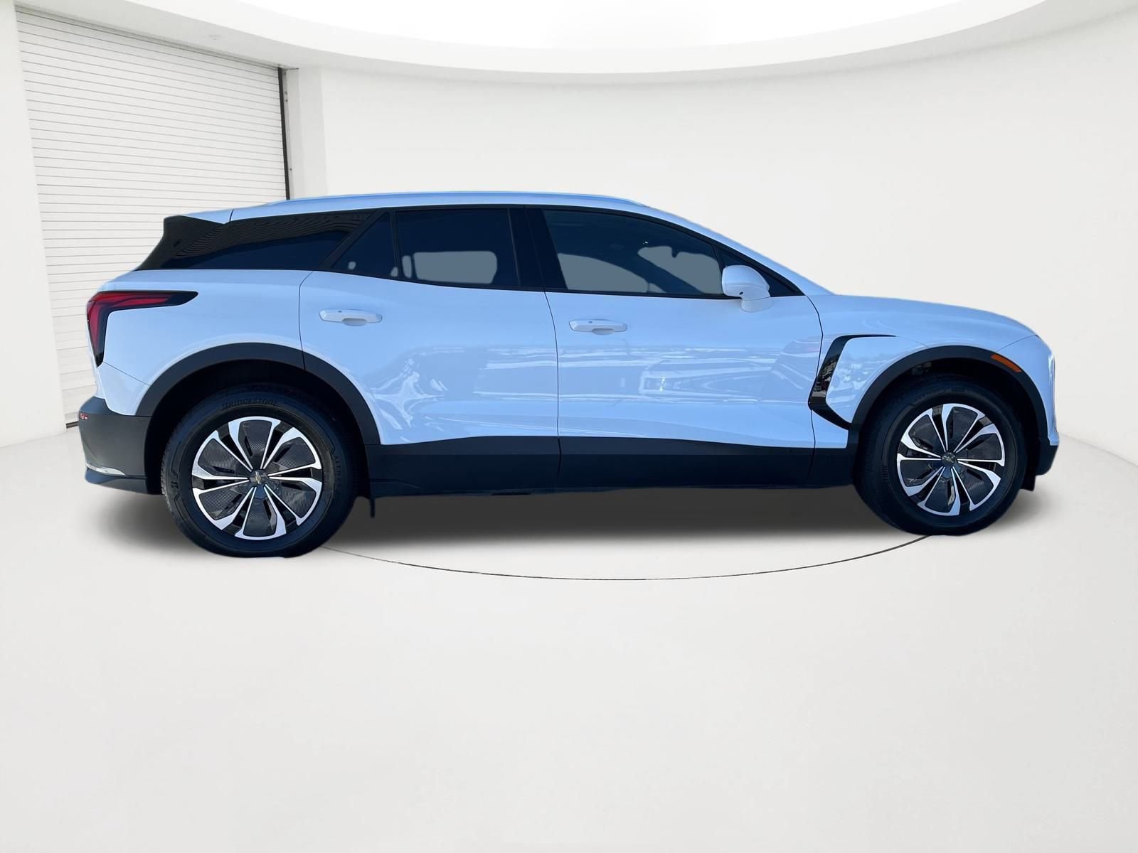 New 2024 Chevrolet Blazer EV LT AWD/4WD image 8