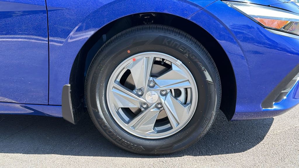 New 2026 Hyundai Elantra SE image 12