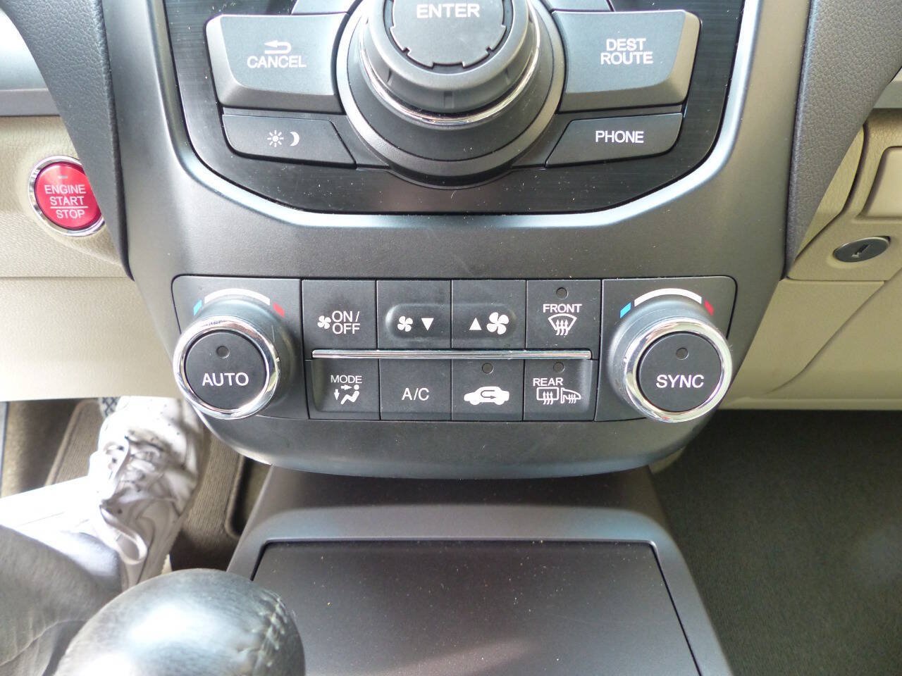 Used 2015 Acura RDX w/ Technology Package AWD/4WD image 34