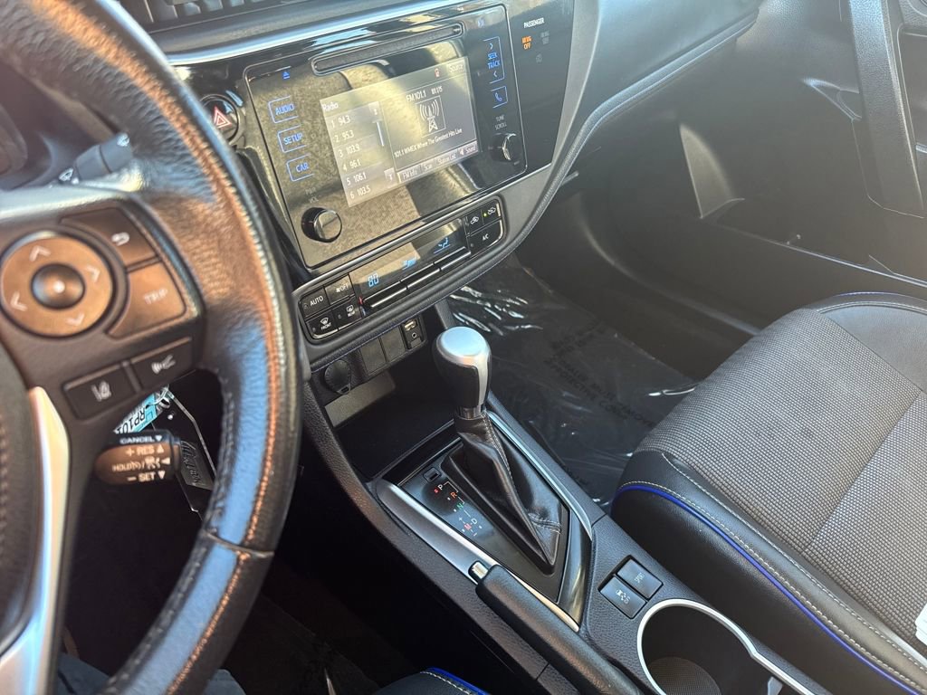 Used 2017 Toyota Corolla SE w/ Carpet Mat Package (TMS) image 21