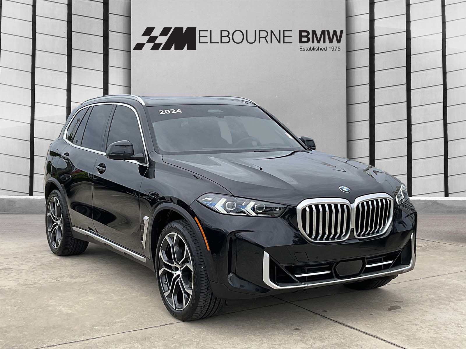 Certified 2024 BMW X5 sDrive40i w/ Premium Package RWD image 1