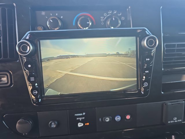 Used 2023 GMC Savana 2500 image 21