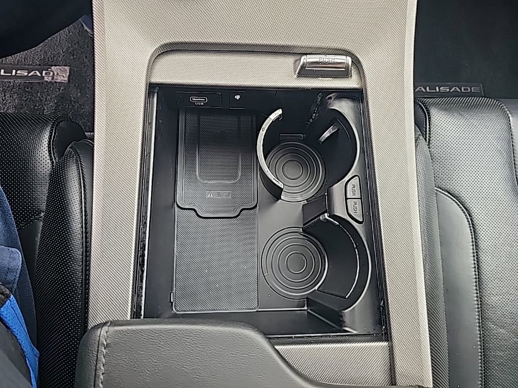 Used 2022 Hyundai Palisade Calligraphy image 22