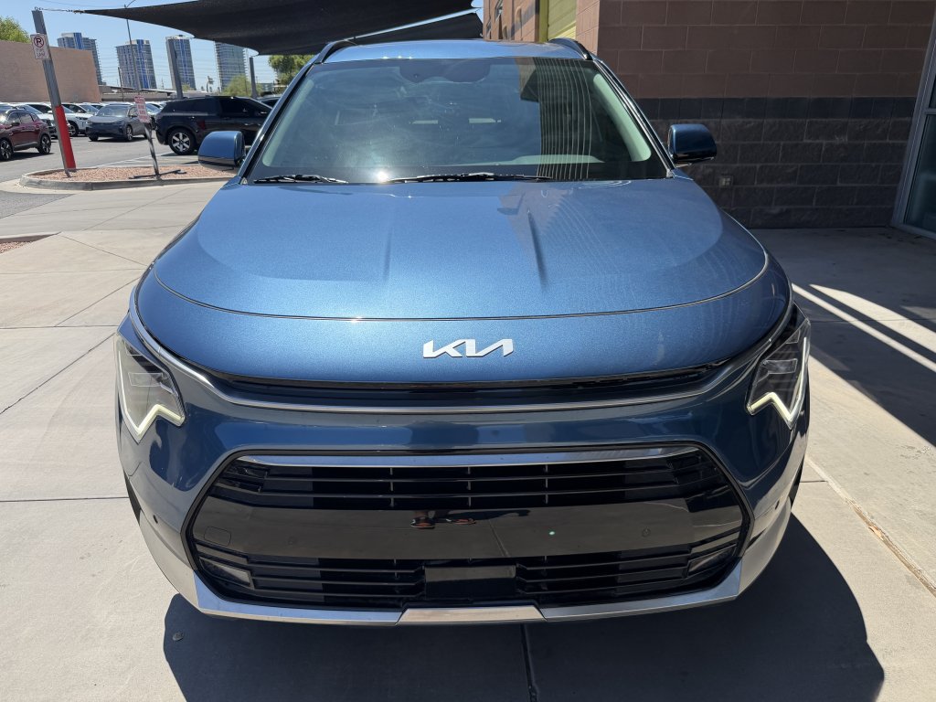 Used 2024 Kia Niro SX Touring FWD image 10
