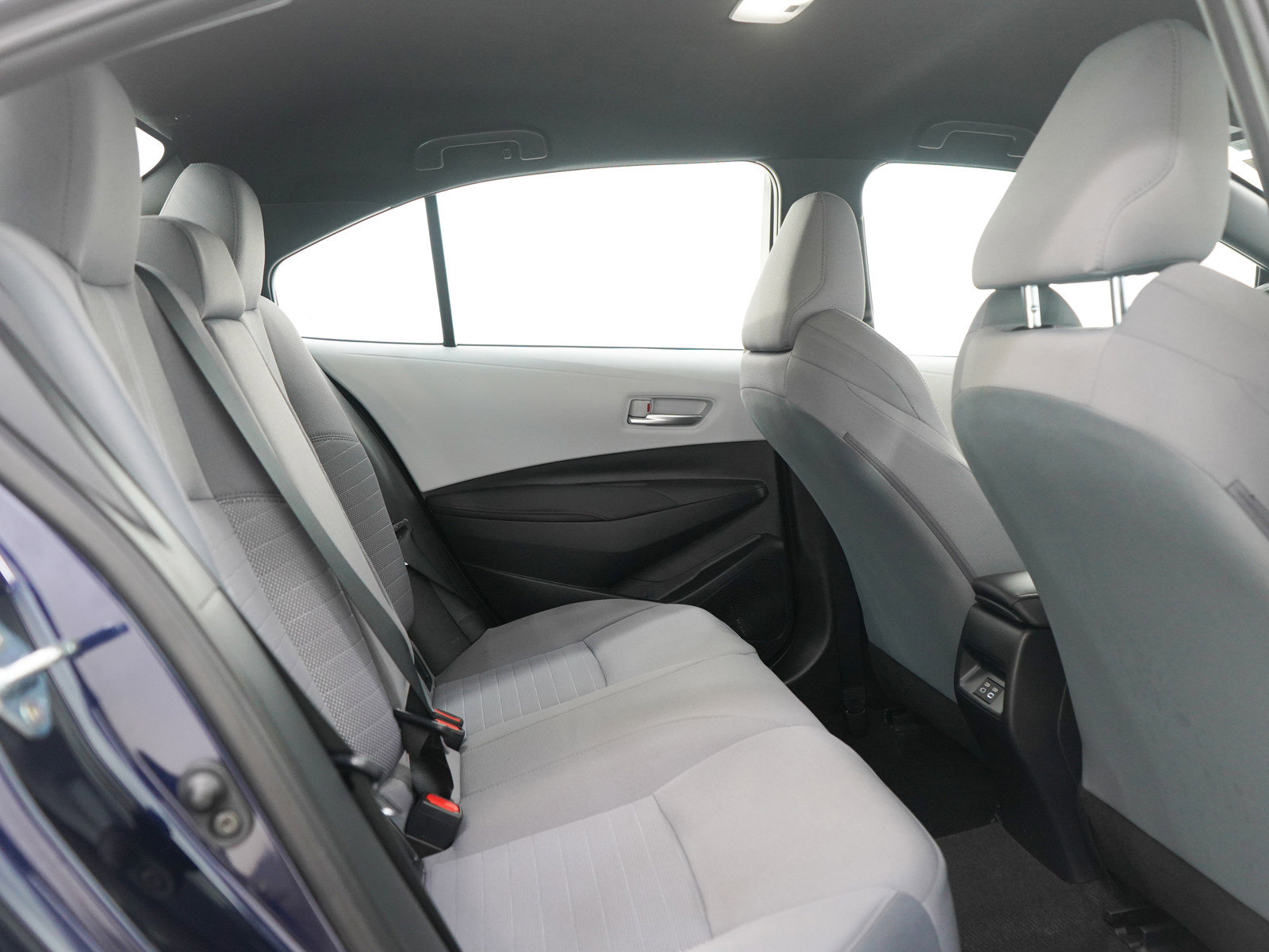 Used 2023 Toyota Corolla SE image 12