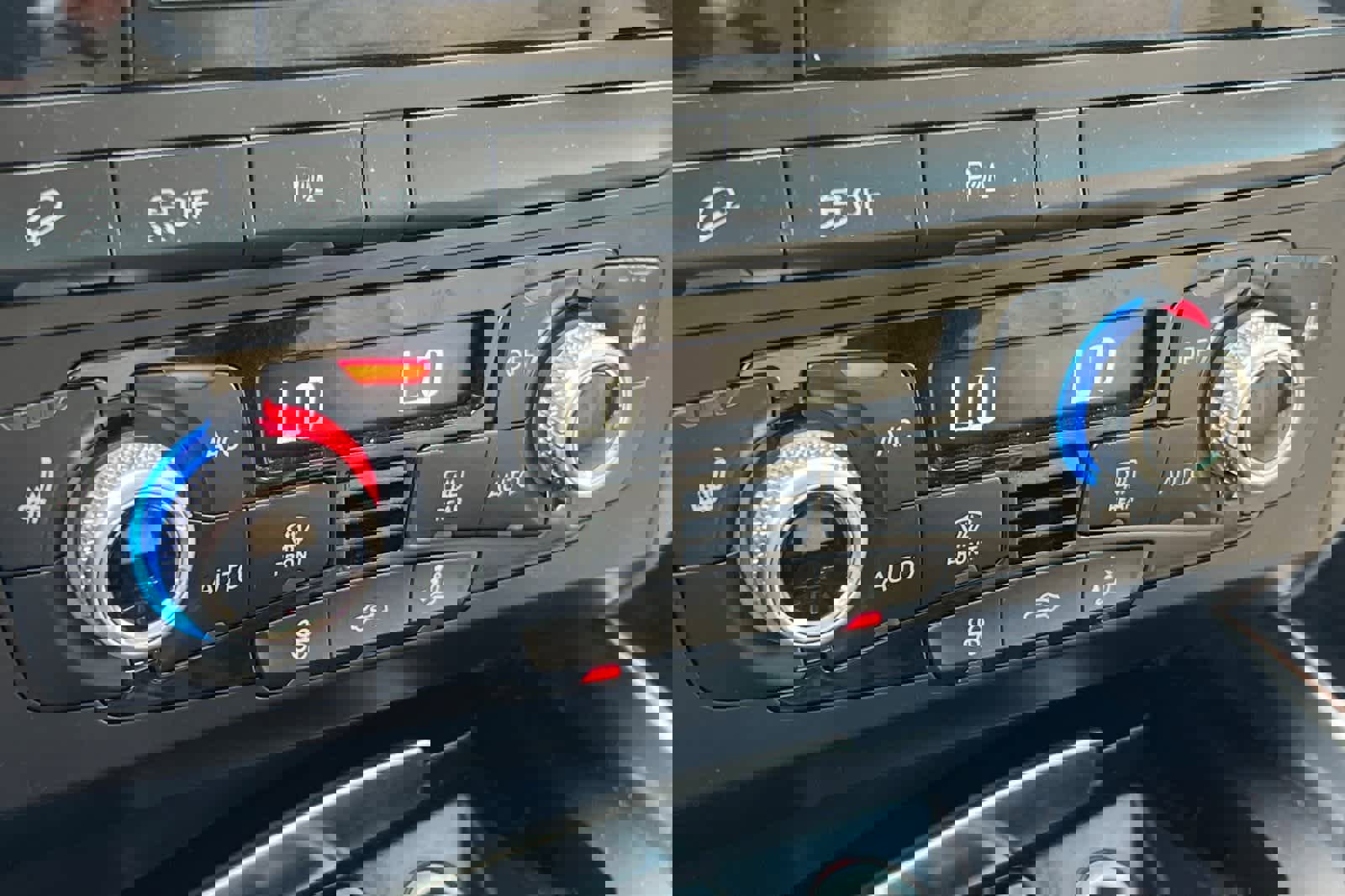 Used 2017 Audi Q5 2.0T Premium Plus w/ Technology Package image 21