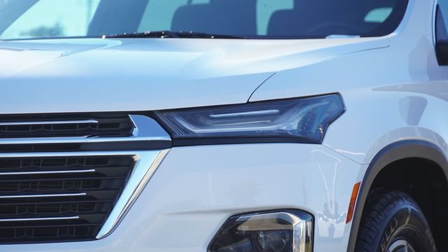 Used 2023 Chevrolet Traverse LT FWD image 4