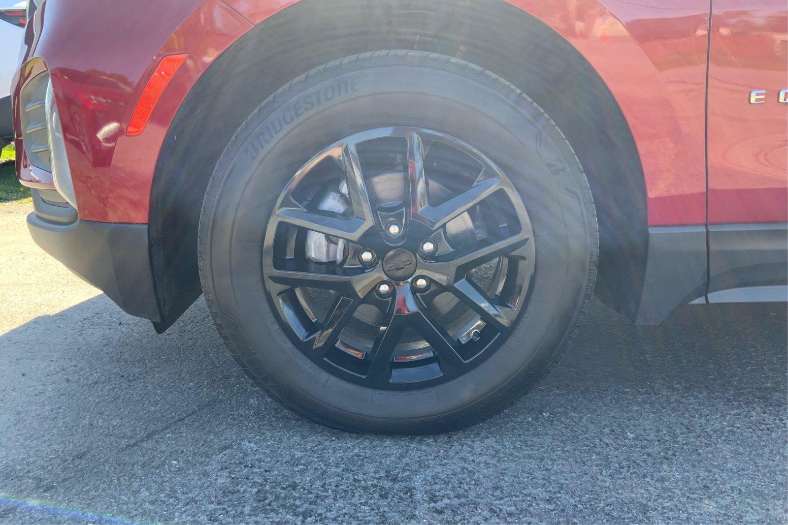 Used 2023 Chevrolet Equinox LT AWD/4WD image 30
