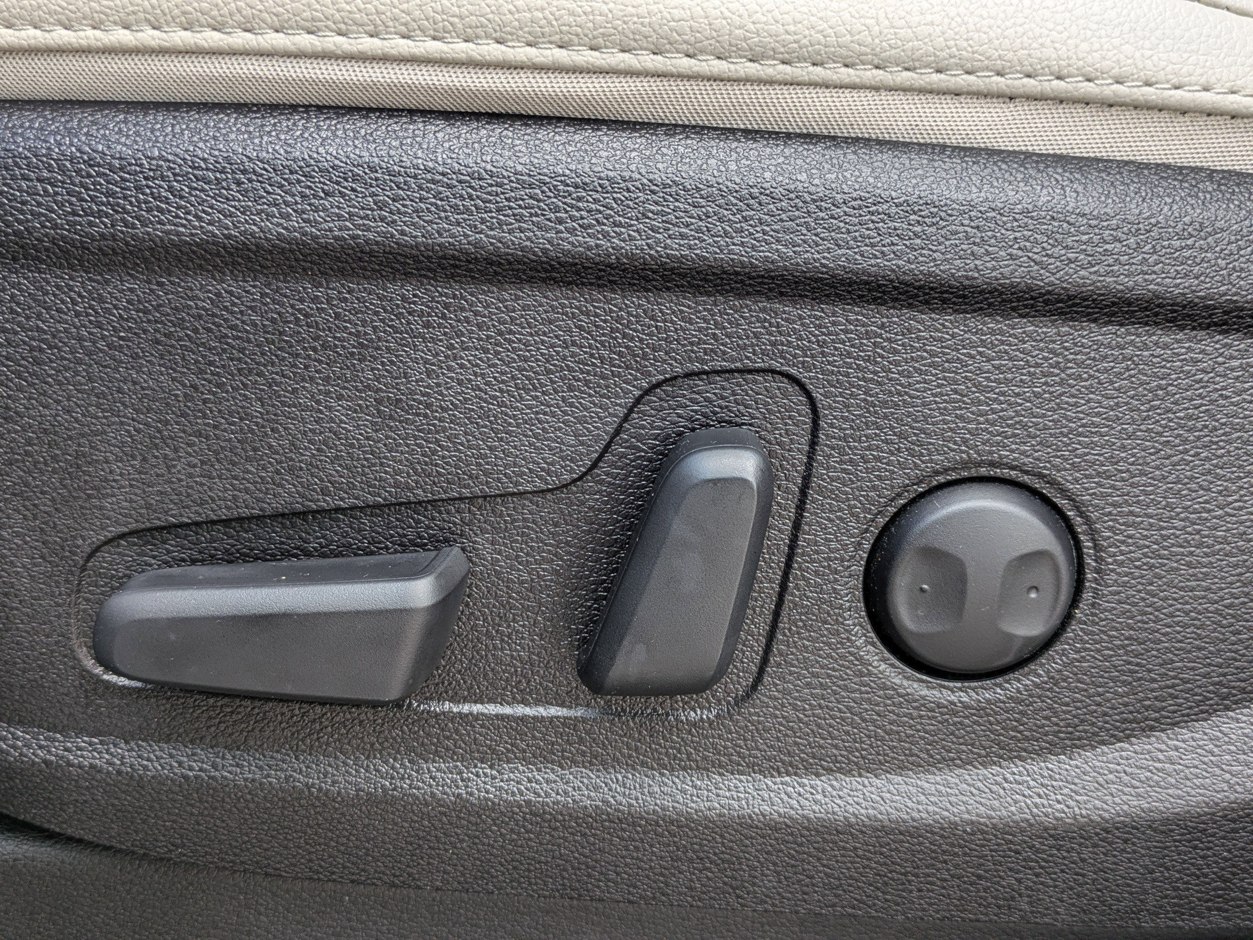 Used 2021 Kia Telluride EX image 25