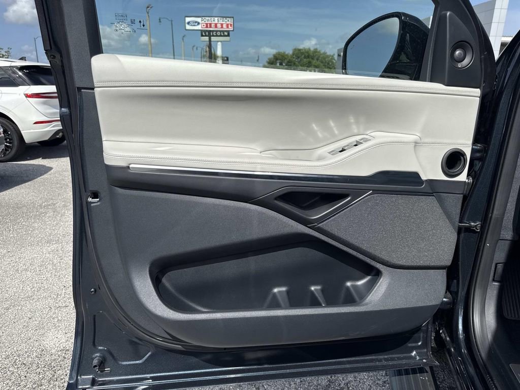 New 2026 Lincoln Navigator Reserve image 20