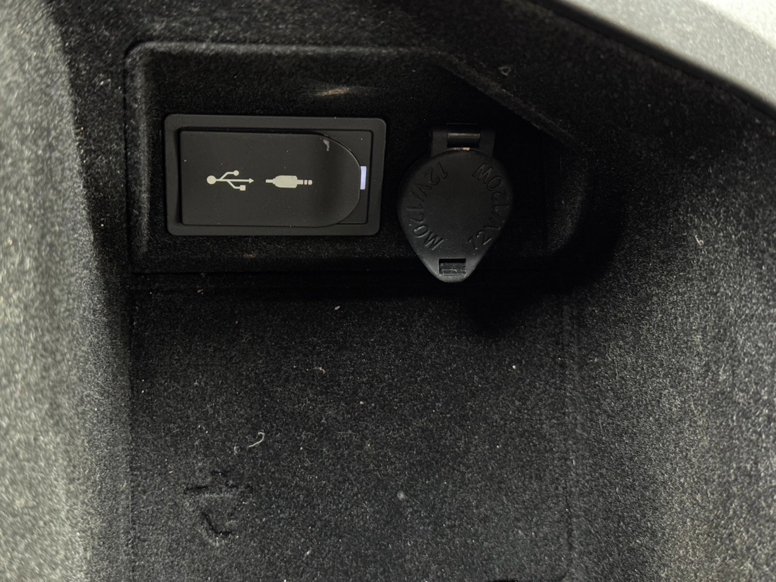 Used 2015 Lexus RC 350 w/ F Sport w/Summer Tires image 33