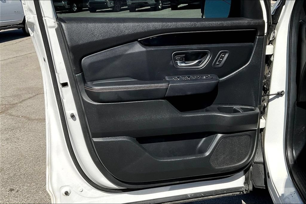 Used 2025 Honda Pilot TrailSport image 19
