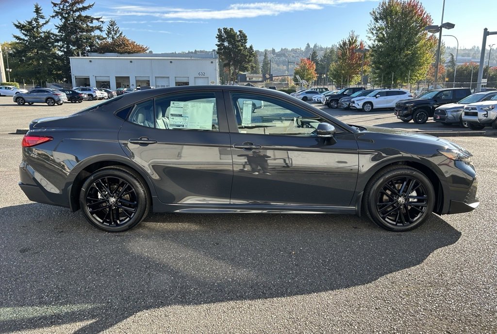 New 2026 Toyota Camry SE image 4