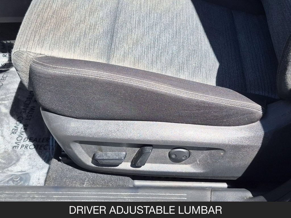 Used 2023 Nissan Rogue SV FWD image 15