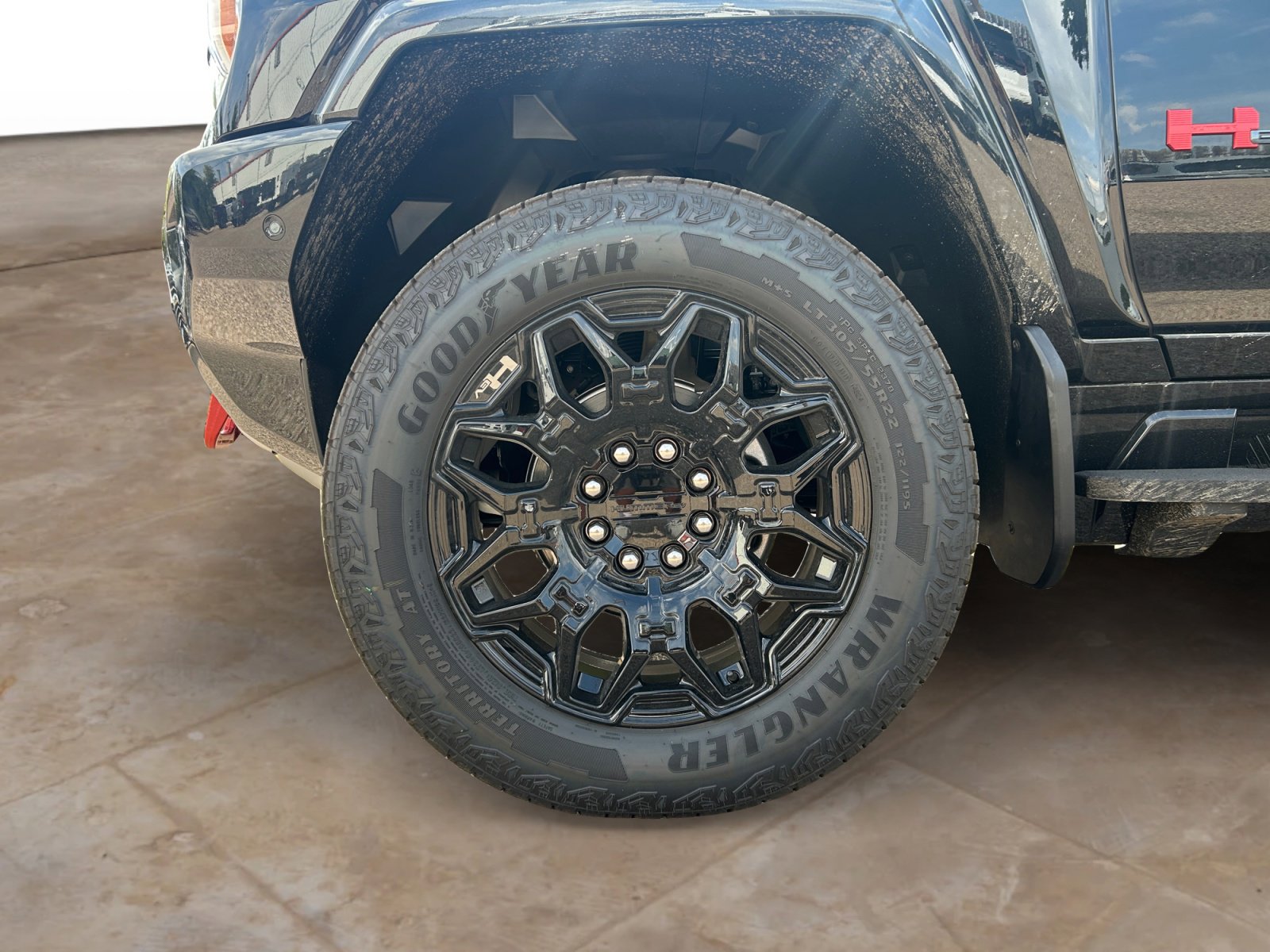 New 2025 GMC Hummer EV 2X w/ LPO, Sport Package image 29