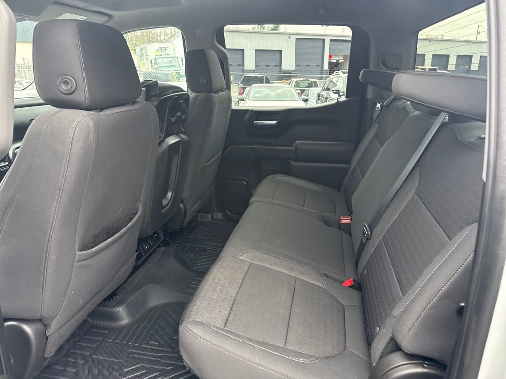 Used 2021 Chevrolet Silverado 1500 LT image 25