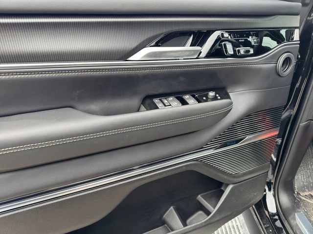 New 2026 Jeep Grand Wagoneer Summit w/ Premium Group III image 16