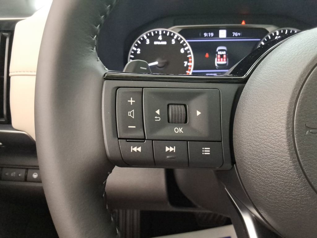 New 2025 Nissan Pathfinder SL image 26